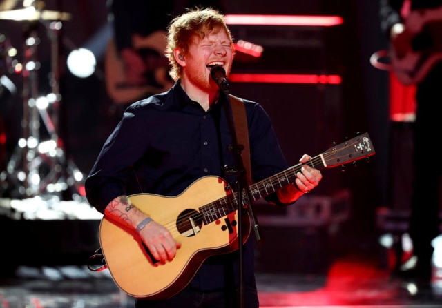 Christian Charisius/Reuters Ed Sheeran fez apresentação exclusiva para fã em Londres