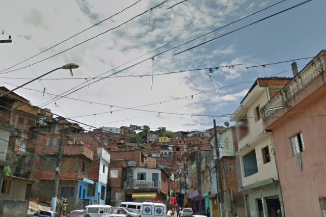 Google Street View Campanha quer doar R$ 100 para cada uma das dez mil famílias na Brasilândia durante pandemia