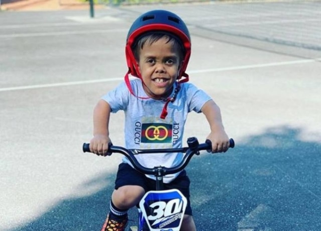 Instagram/@quadosss O garoto Quaden Bayles, de nove anos de idade, que sofreu bullying na escola por ter nanismo.