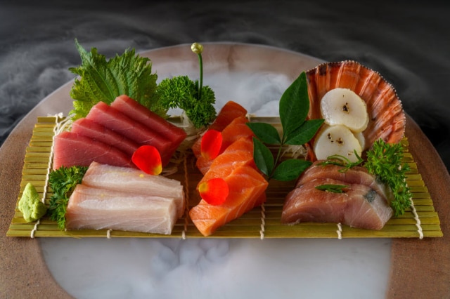 Rubens Kato Sashimi Kazuo, seleção dos peixes mais frescos do dia, servida sobre gelo para manter a temperatura