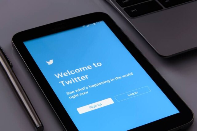 Pixabay/ Photo-Mix Nova ferramenta do Twitter pode permitir que usuários denunciem publicações falsas.