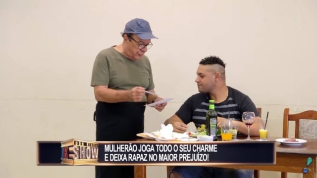 O ator e humorista Marquinhos em pegadinha do 'JoÃ£o Kleber Show'.