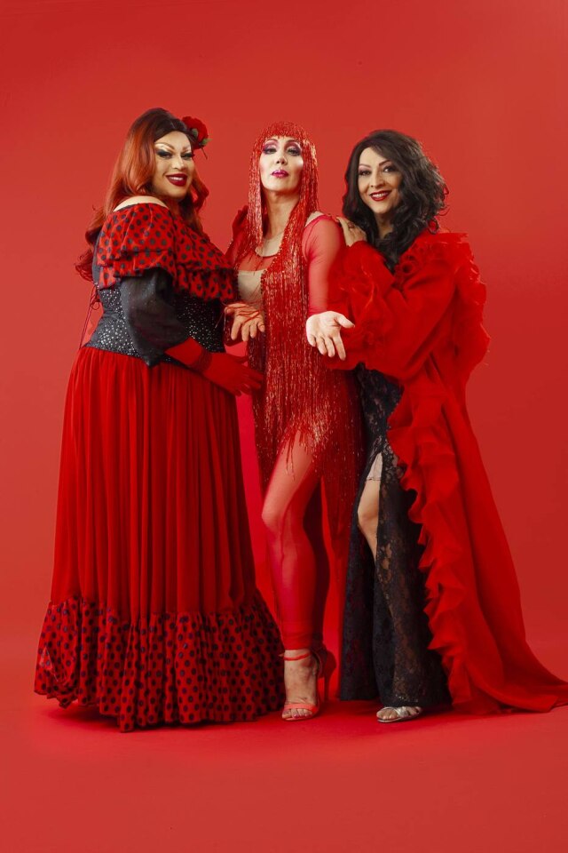 Estúdio DUOO Paula Sabbatini, Renata Peron e Leandra Gitana protagonizam as mulheres trans da obra 'Les Girls - Uma Diva Perto de Você'.