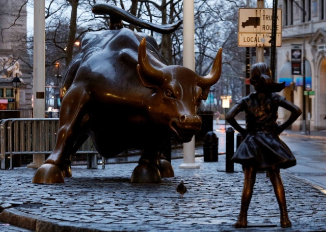 Reuters / Brendan McDermid Artista plástico que fez o 'Touro de Wall Street' fez duras críticas à estátua 'Fearless Girl'