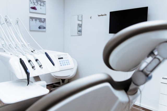 Pixabay/StockSnap A Justiça Federal do RN barrou resolução do Conselho Federal de Odontologia que permitia os dentistas realizarem procedimentos estéticos na face com botox e ácido hialurônico
