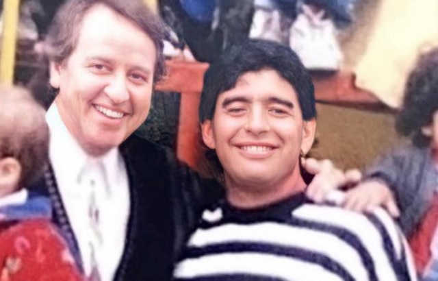 Instagram / @carlos_kiko1 Carlos Villagrán, o Kiko, de 'Chaves', ao lado de Diego Armando Maradona