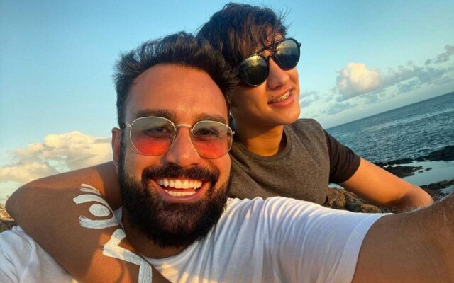 Reprodução Instagram / @fabioramalho O apresentador da Record Fábio Ramalho, 45, e o namorado João Paulo dos Santos, 19