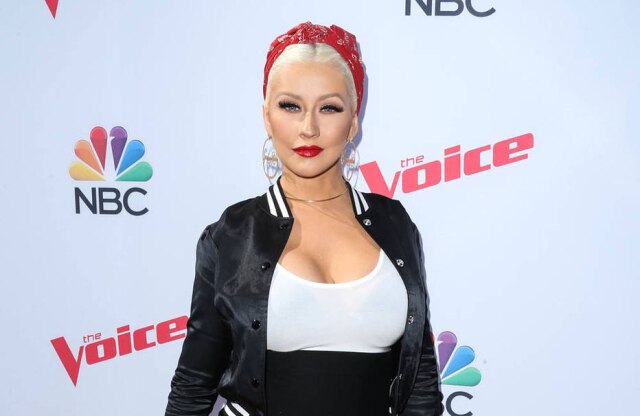 Bang Showbiz Christina Aguilera surgiu quase irreconhecível sem maquiagem