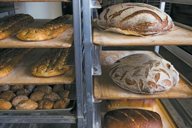 Jennifer May|Divulgação Dos fornos da Hot Bread Kitchen saem pães e histórias do mundo todo