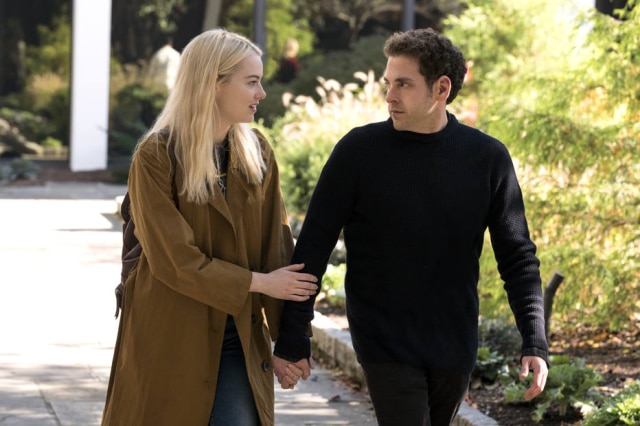 Michele K. Short/Netflix/Divulgação Emma Stone e Jonah Hill em cena de 'Maniac', série da Netflix.