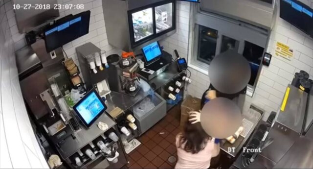 Repordução/ YouTube da polícia de Santa Ana A polícia de Santa Ana divulgou imagens das câmeras de segurança do McDonald's