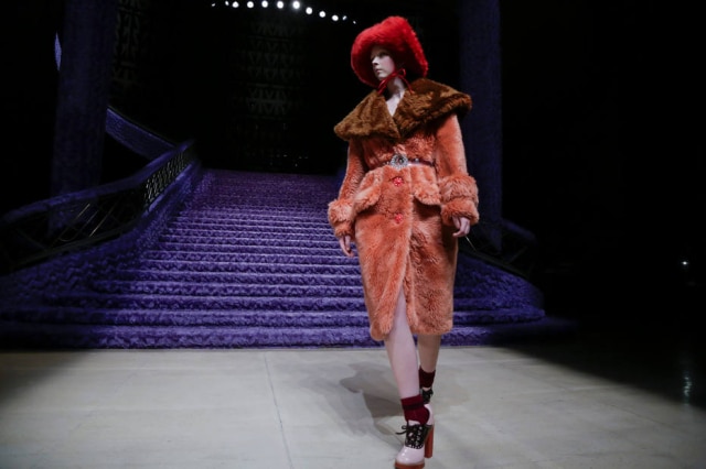 Valerio Mezzanotti/ New York Times Desfile de outono inverno da grife italiana Miu Miu