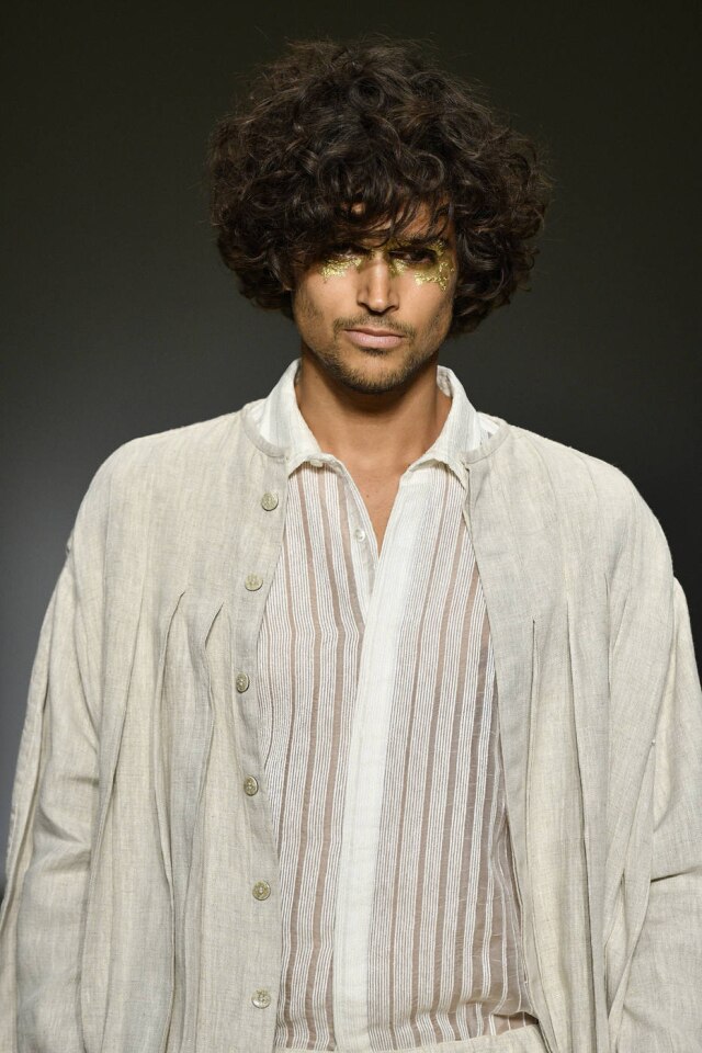 Fotosite Look do verão da Handred, marca célebre pelo uso do linho e dos tecidos naturais