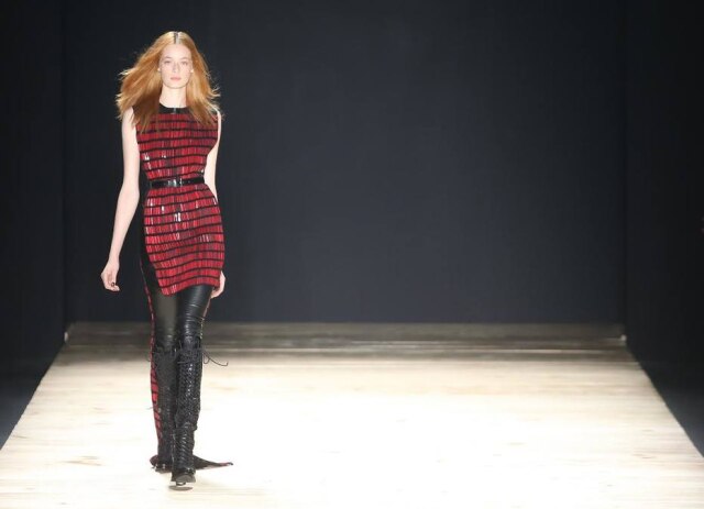 Estadão Desfile Tufi Duek inverno 2015 trouxe a cor em diversos looks