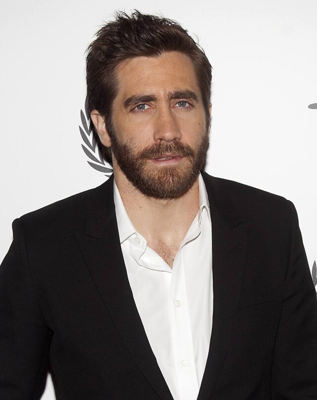 REUTERS/Carlo Allegri O ator Jake Gyllenhaal tem o rosto quadrado e fica bem com a barba de estilo natural