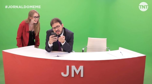 YouTube/TNT Brasil O 'Jornal do Meme', produzido pela TNT, estreou novos quadros na sua produção que vai ao ar no Facebook e YouTube