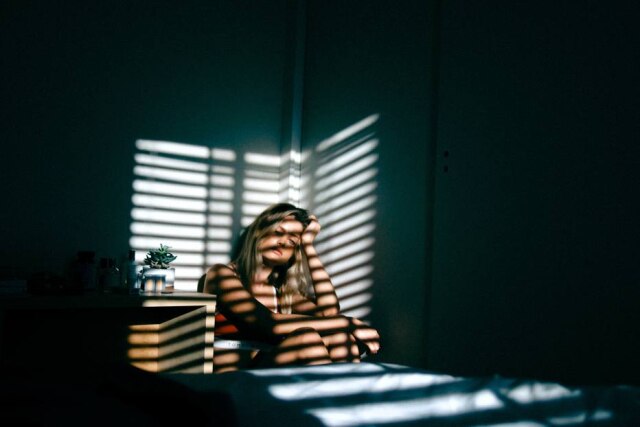 Xavier Sotomayor/ Unsplash 'A força do abuso está no silêncio, na vergonha, na culpa que te foi imposta'