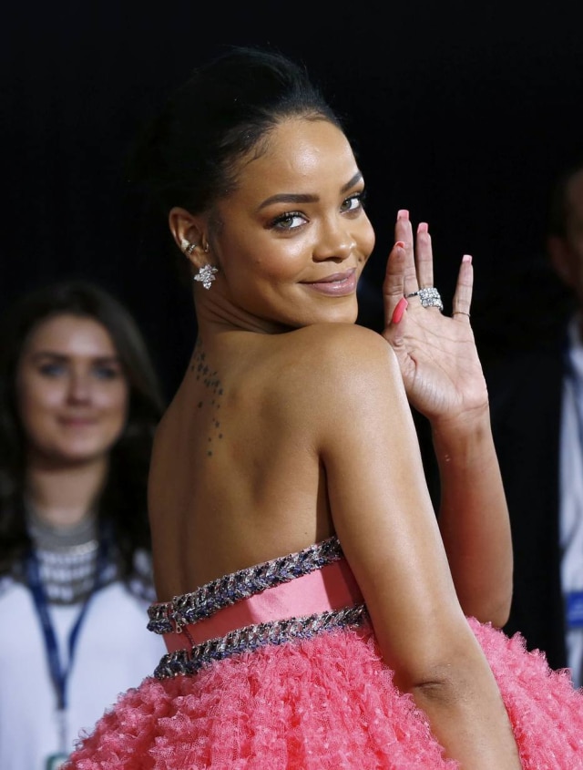 REUTERS/Mario Anzuoni A cantora Rihanna disse adeus ao desfile da Victoria's Secret de 2015