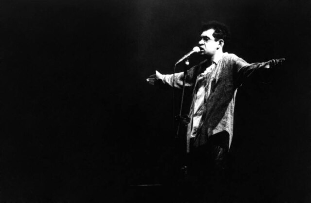 Cesar Diniz/AE Foto de 11/08/1990. Objetos pessoas de Renato Russo estarão em bazar beneficente no Rio.