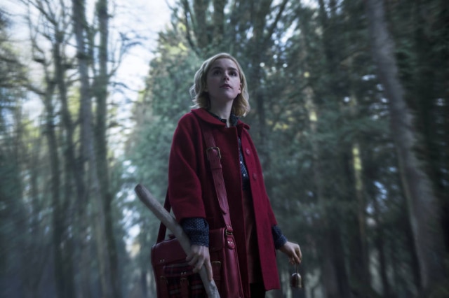 Diyah Pera/Netflix/Divulgação Foram divulgadas as primeiras imagens de Kiernan Shipka como Sabrina na série 'Chilling Adventures of Sabrina'