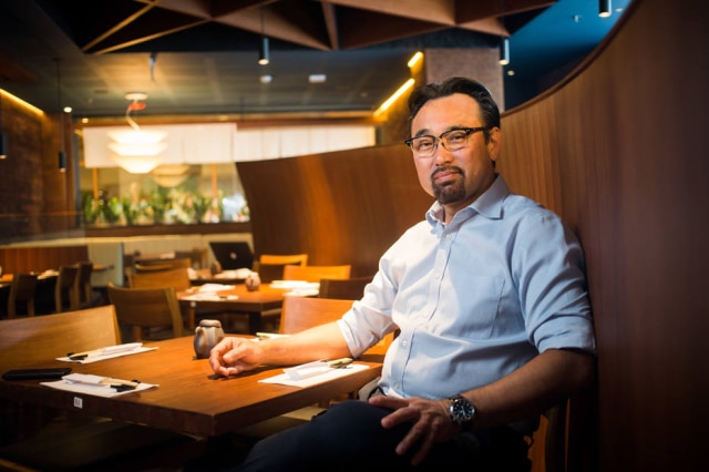 Tiago Queiroz/Estadão Jun Sakamoto, um dos sushimen mais talentosos do País, lança seu terceiro restaurante, o J1.