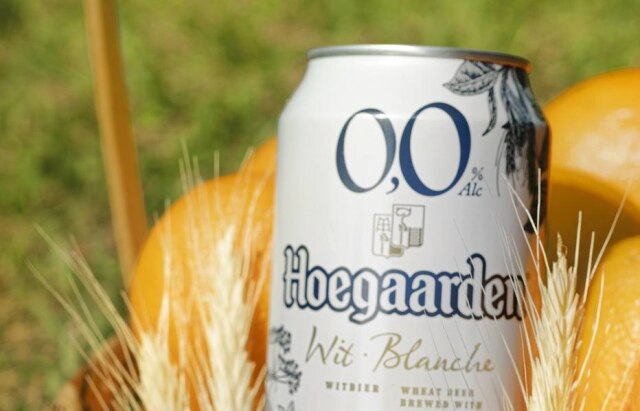 Versão sem álcool da Hoegaarden, a cerveja mais premiada do mundo.