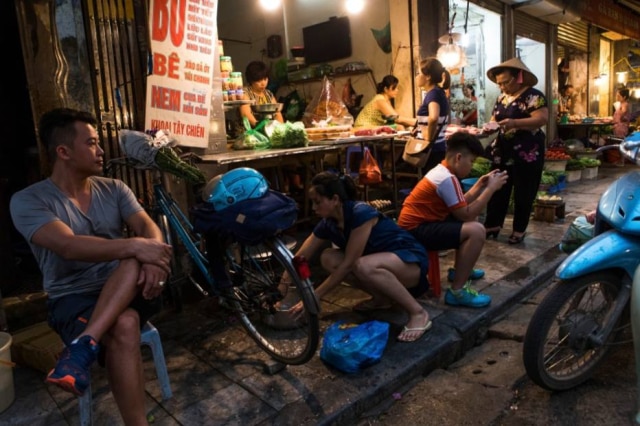 No Sudeste Asiático, a comida de rua é instituição cultural, atração para turistas e moradores locais de todas faixas sociais.