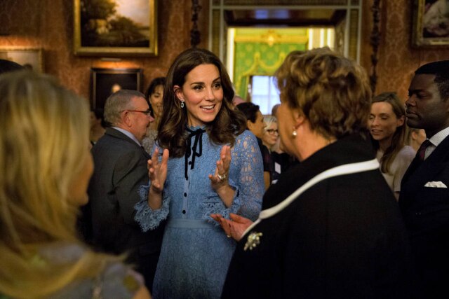 Heathcliff O'Malley/Pool/ REUTERS Kate Middleton não costuma usar nenhum tipo de esmalte em suas unhas