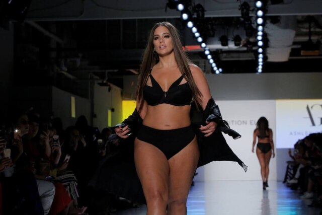 REUTERS/Andrew Kelly Ashley é uma das modelos plus size mais bem-sucedidas do mercado