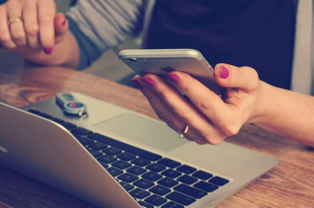 Pixabay Espanhola recebeu resposta negativa de empresa para vaga de emprego por ser mulher.