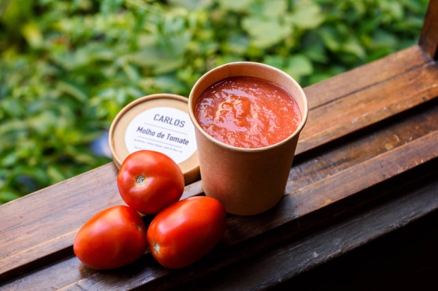 Lucas Terribili Molho de tomates orgânicos assados no forno a lenha, da Carlos.