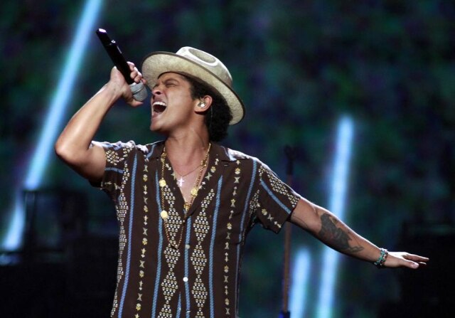 Steve Marcus/Reuters Bruno Mars fez apresentação em Michigan