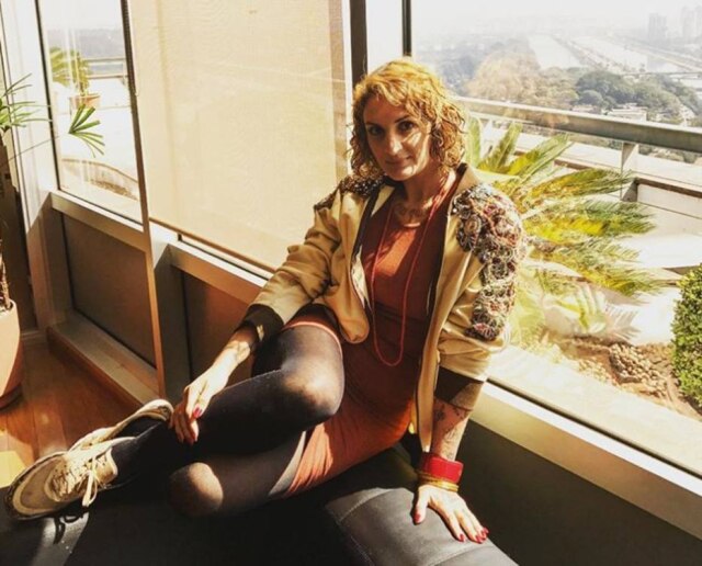 Instagram/@caverbuck A escritora gaúcha Clara Averbuck, de 38 anos