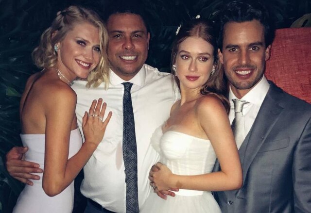 Instagram.com/@celinalocks Celina pegou o buquê de Marina Ruy Barbosa