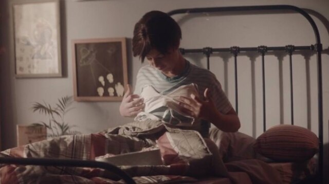 Reprodução de peça publicitária da Associação Nacional de Travestis e Transexuais (Antra) (2019) / Madre Mia Filmes Cena do vídeo divulgado pela Antra.
