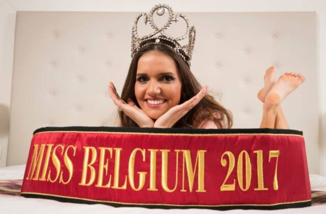 AFP A Miss Bélgica 2017, Romanie Schotte, está sendo acusada de racismo.