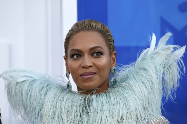 REUTERS/Eduardo Munoz Beyoncé liga para fã com câncer terminal após campanha na internet.