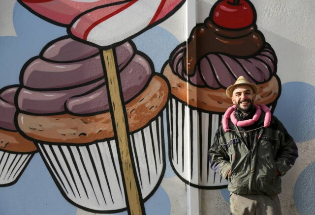 REUTERS/Chiara Negrello Artista Pier Paolo Spinazze, perto de Verona.