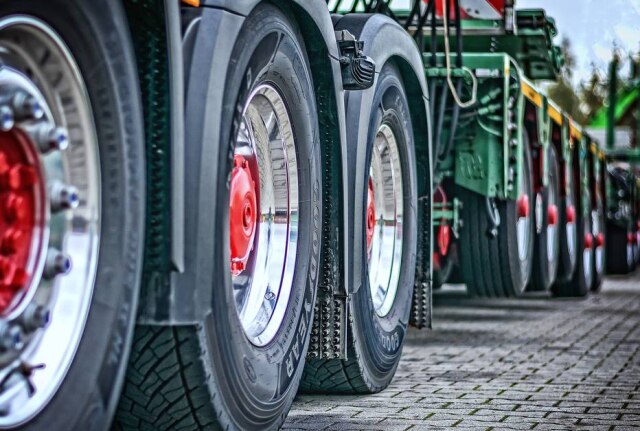 Pixabay/Tama66 Caminhoneiros protestam nesta segunda-feira, 21, por todo o País contra a alta do combustível