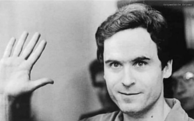 Netflix / Divulgação Ted Bundy é interpretado por Zac Efron no seriado da Netflix.