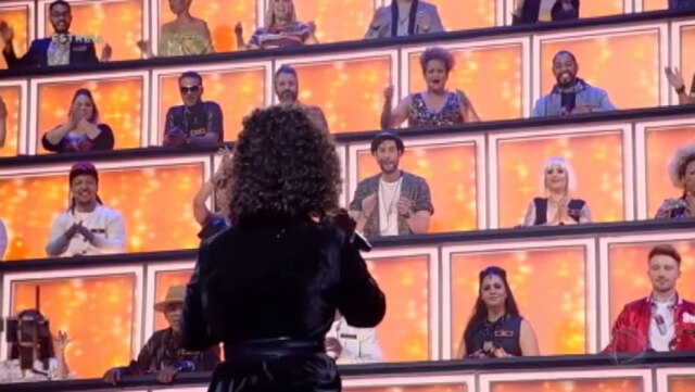 Reprodução de 'Canta Comigo' (2018) / Record TV | YouTube / @RECORD TV Cena da 1ª temporada do 'Canta Comigo', realizada em 2018 pela Record TV.