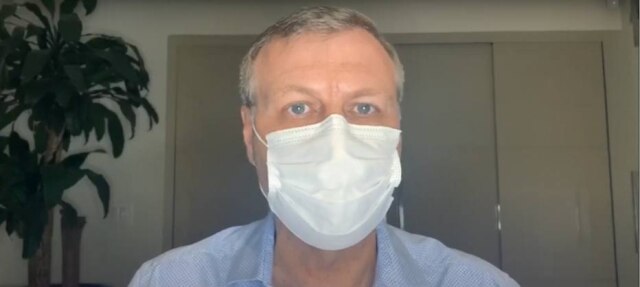 Reprodução / Sociedade Brasileira de Infectologia / YouTube Clovis Arns da Cunha, presidente da Sociedade Brasileira de Infectologia, em vídeo para celebrar o Dia Nacional do Infectologista.