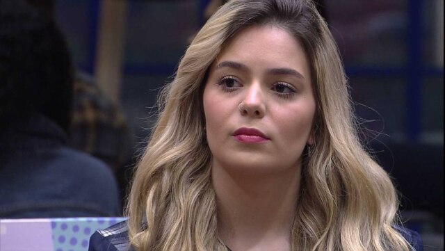 Divulgação/TV Globo Já no palco do programa, Viih Tube assumiu que errou na Prova do Líder em que Gilberto venceu e se tornou Líder