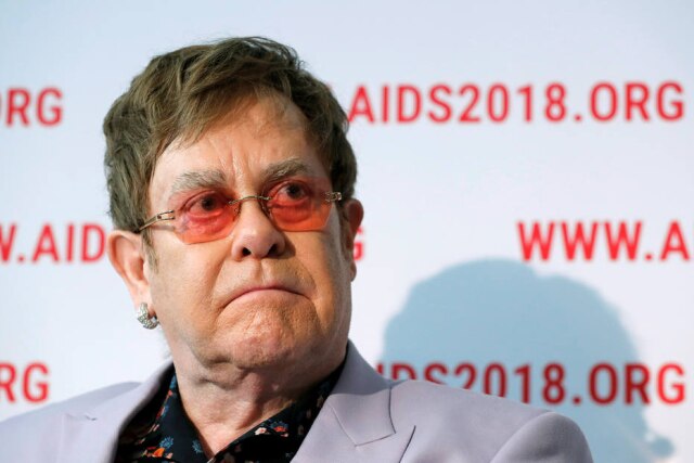 Yves Herman/ Reuters O cantor Elton John
