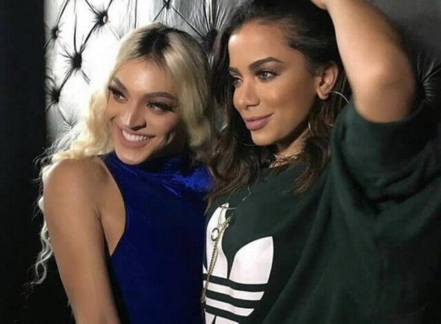 Instagram/@pabllovittar Após lançamento do clipe de 'Sua Cara', Pabllo Vittar e Anitta participaram de evento no Rio de Janeiro neste domingo, 30