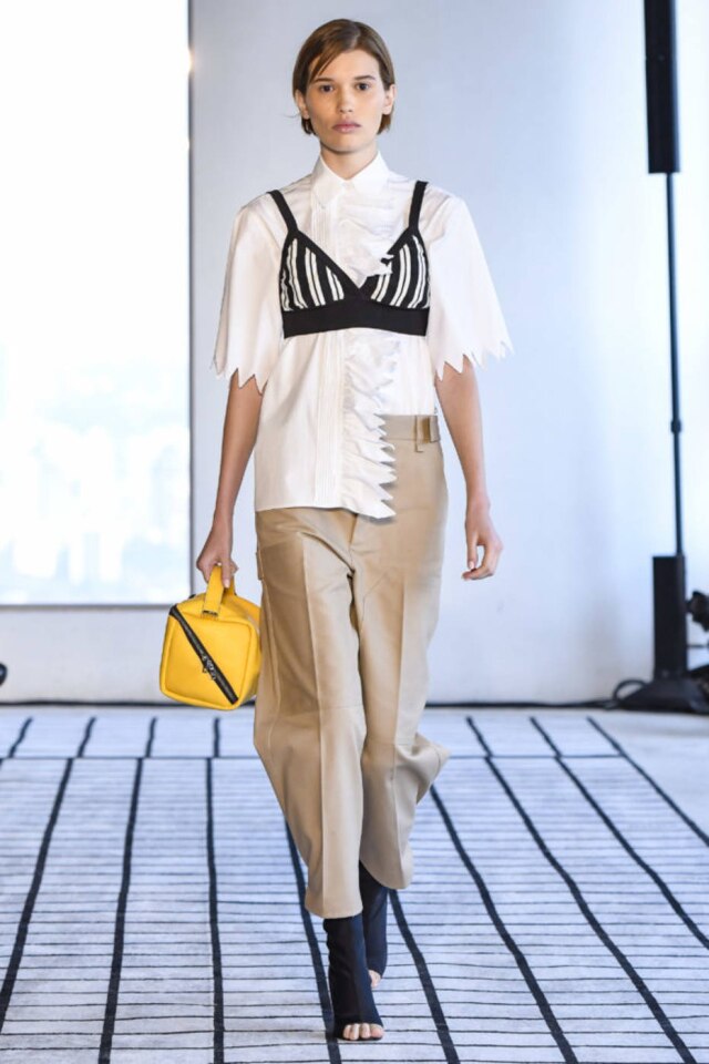 Agência Fotosite A camisa de linho foi um dos destaques do desfile de Reinaldo Lourenço