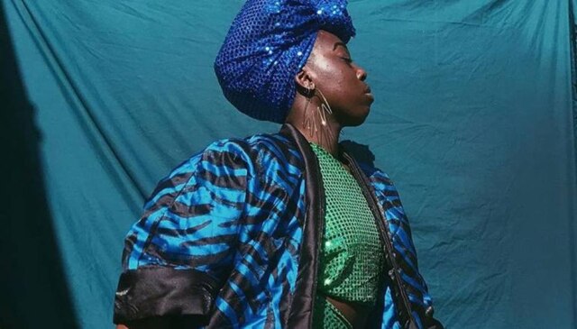 Instagram.com/asos O casaco na foto é uma das peças da coleção Made in Kenya
