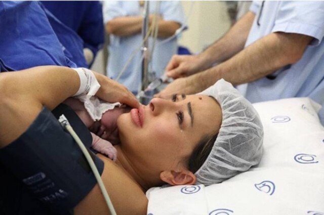 Instagram/sabrinasato Sabrina Sato deu à luz depois de mais de 24 horas de bolsa rompida.