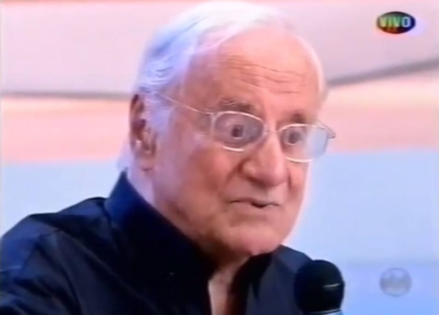 Reprodução de 'Hebe' (2004) / SBT Paulo Autran.