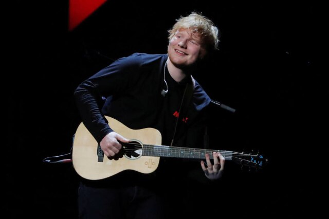 Lucas Jackson/Reuters Ed Sheeran durante show no Jingle Ball, em Nova York, em dezembro de 2017.